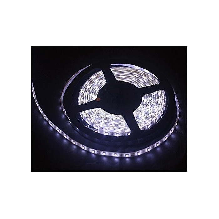 Šaltai balta lankti LED juosta 12V 7.2W/m su 30 LED/1m 5050 SMD Šaltai balta lankti LED juosta 12V 7.2W/m su 30 LED/1m 5050 SMD